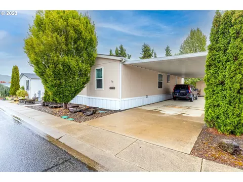 164 Metolius Ln #67, Roseburg, OR 97471