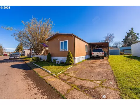 1415 S Bertelsen Rd #58, Eugene, OR 97402