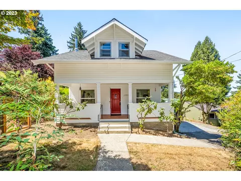 12311 SE River Rd, Milwaukie, OR 97222