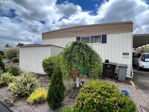 11754 SW Royal Villa Dr #117, Portland, OR 97224