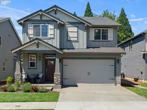 1567 S Evergreen St, Canby, OR 97013