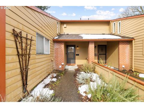 879 NE 90th Ave, Portland, OR 97220