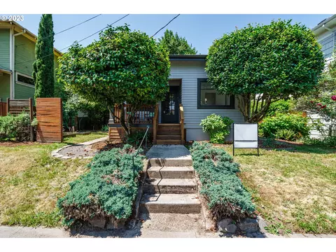 3325 SE 14th Ave, Portland, OR 97202