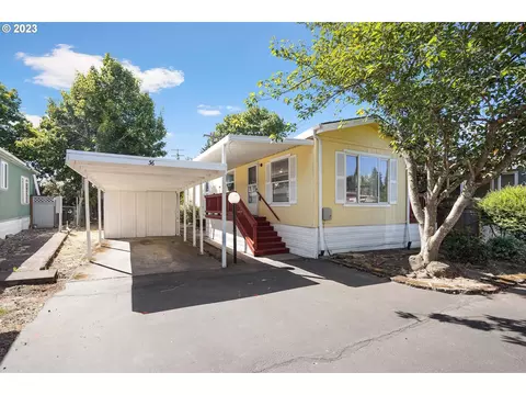 1220 Monmouth St #36, Independence, OR 97351
