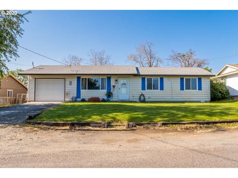 135 Jefferson St, Umatilla, OR 97882