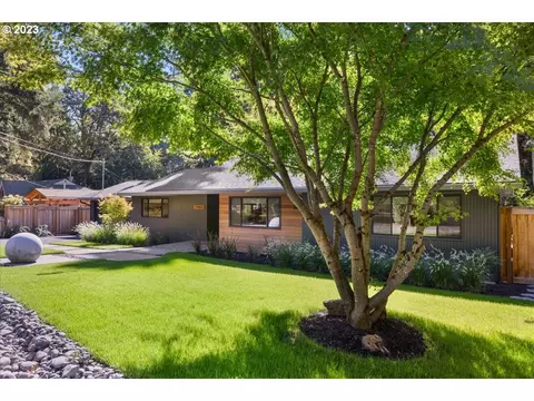 3460 Lake Grove Ave, Lake Oswego, OR 97035