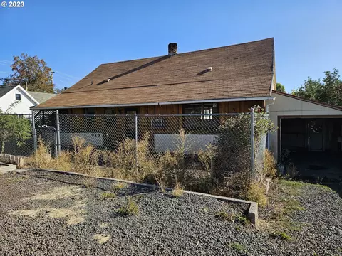 609 Second St, Fossil, OR 97830