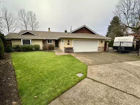 2159 Jeppesen Acres Rd, Eugene, OR 97401