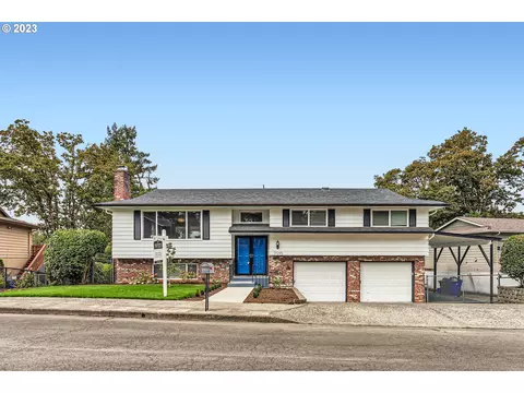 17295 Lundgren Way, Gladstone, OR 97027