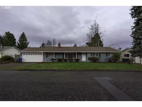 670 Alder St, Mount Angel, OR 97362
