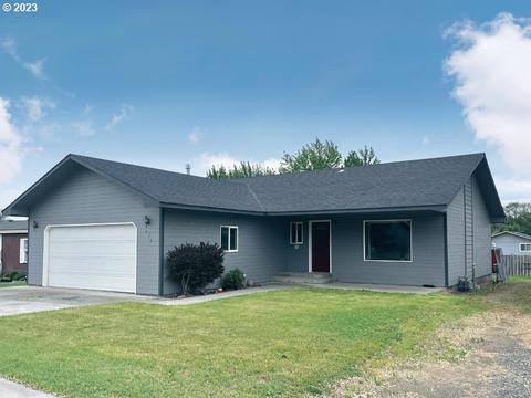 936 E Gladys Ave, Hermiston, OR 97838 photo 1