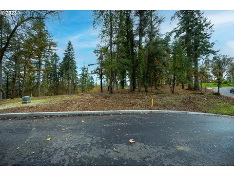 2608 Cupola Dr #26, Eugene, OR 97403