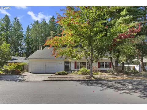 2666 SE Meadow Lark Dr, Hillsboro, OR 97123