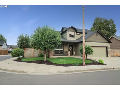 6874 Simeon Dr, Springfield, OR 97478