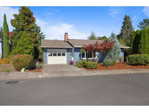 12010 SW King George Dr, Portland, OR 97224