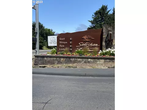 498 Spruce Burl Ln, Lincoln City, OR 97367
