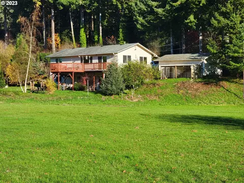 1562 Yasek Loop, Toledo, OR 97391