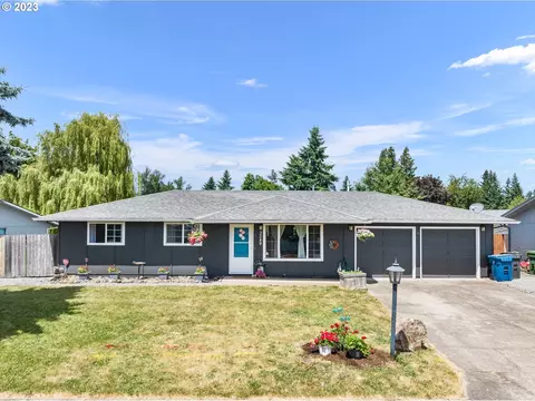 3349 West Pl, Hubbard, OR 97032