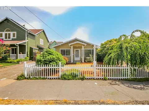 3604 SE 64th Ave, Portland, OR 97206