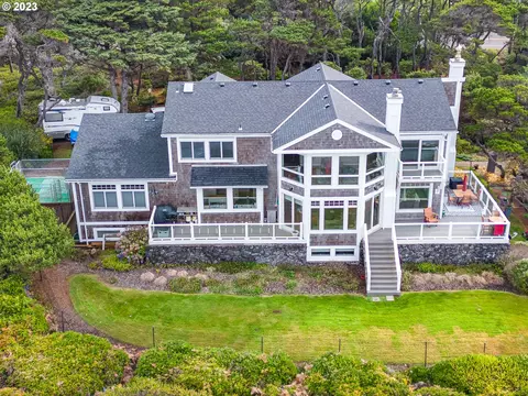 11960 NW Short St, Seal Rock, OR 97376