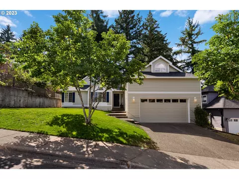 8201 SW Charlotte Dr, Beaverton, OR 97007