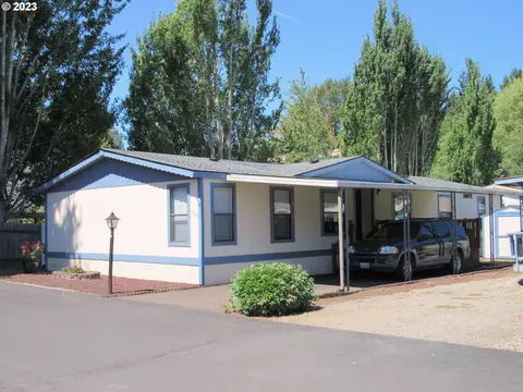 2383 Mockingbird Ln, Kelso, WA 98626