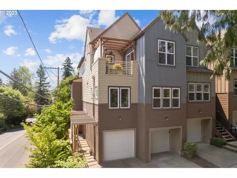 7909 SW 31st Ave, Portland, OR 97219