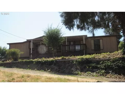 5131 Lance St, Roseburg, OR 97471
