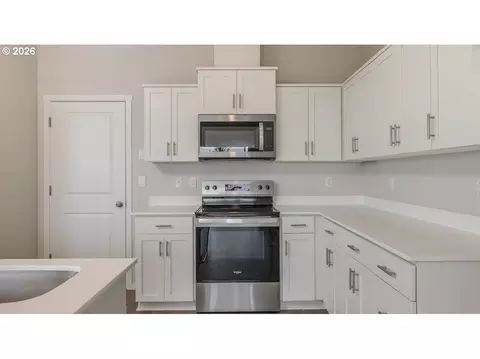 3703 SW 36th St, Gresham, OR 97080 photo 5