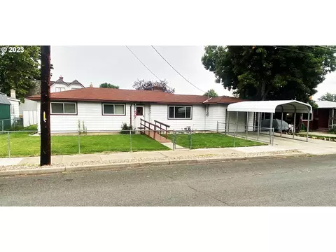 1515 Clark St, Baker City, OR 97814