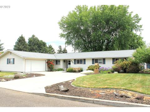 805 Park St, Baker City, OR 97814