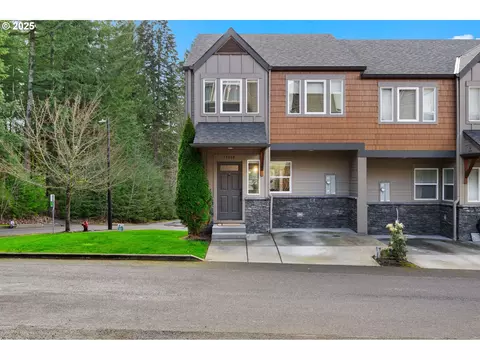 16850 Chula Vista Ave, Sandy, OR 97055