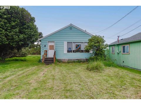1550 Monroe St, North Bend, OR 97459