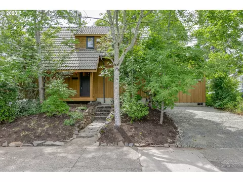 2790 Onyx St, Eugene, OR 97403