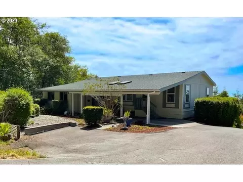 98041 Hallway Rd #39, Brookings, OR 97415