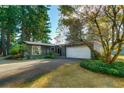 728 NE 131st Pl, Portland, OR 97230