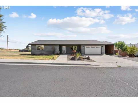490 NW Butte Dr, Hermiston, OR 97838
