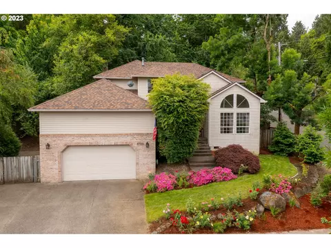 1780 Edgewater Ct, West Linn, OR 97068