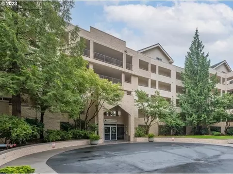 6645 W Burnside Rd #521, Portland, OR 97210