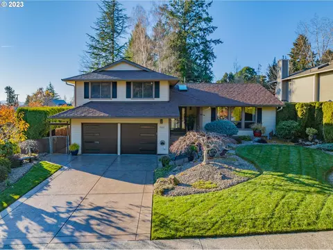 10257 NW Alpenglow Way, Portland, OR 97229