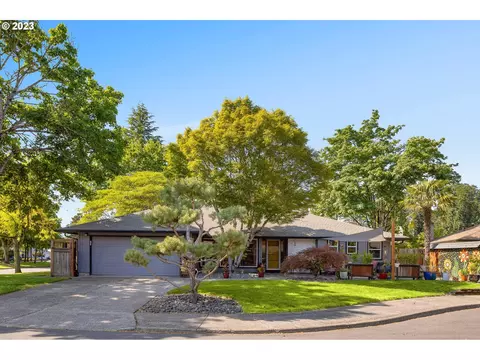 3560 NW Parkview Dr, Beaverton, OR 97006