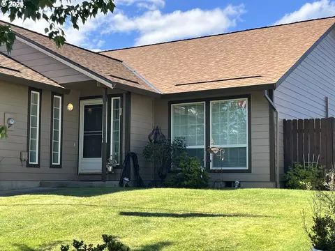 2429 SW Leo St, Mcminnville, OR 97128