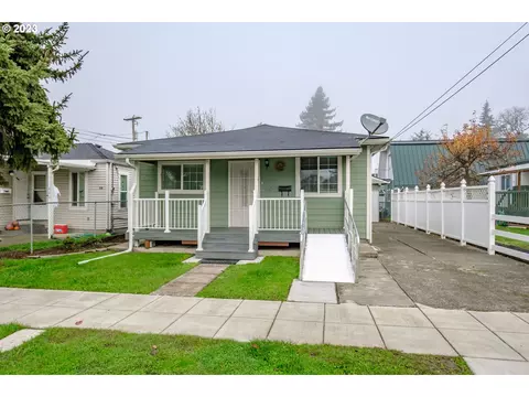 620 C St, Independence, OR 97351