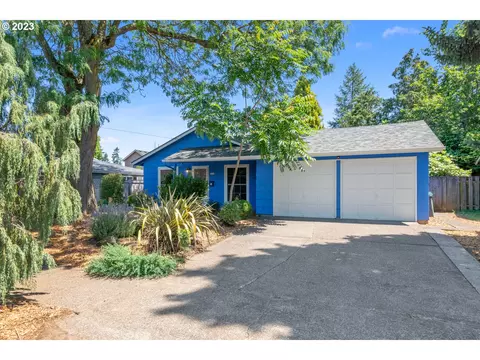 9240 N Gilbert Ave, Portland, OR 97203