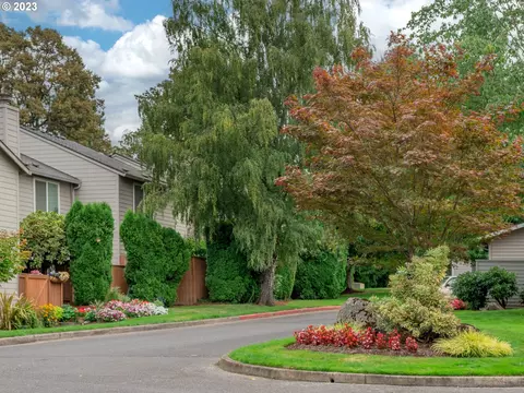 10900 SW 76th Pl #20, Portland, OR 97223