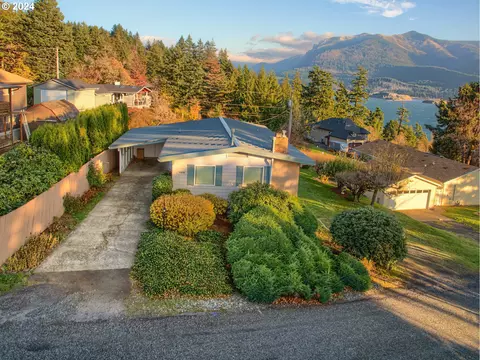 486 NE Fir St, Stevenson, WA 98648