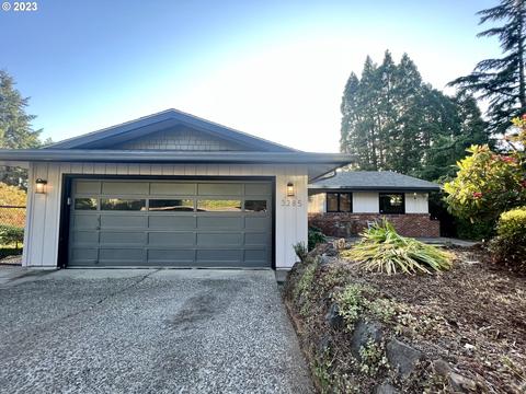 3285 Azalea Dr, Salem, OR 97302