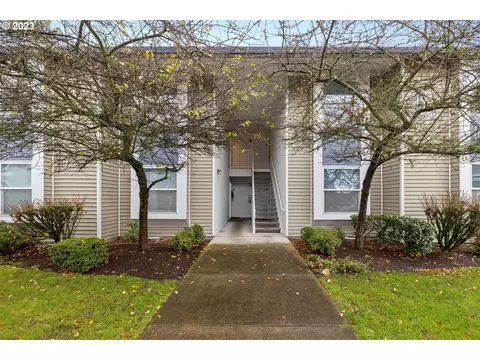 4694 W Powell Blvd #237, Gresham, OR 97030