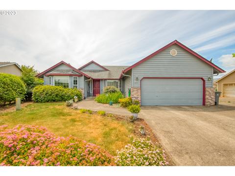 331 W Lincoln St, Carlton, OR 97111