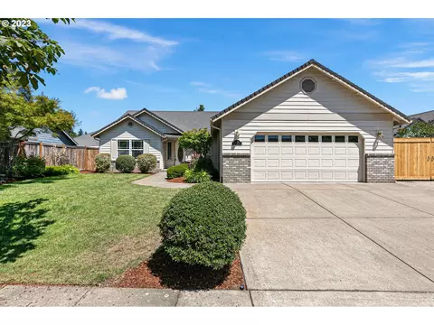 4769 Honeycomb Dr, Eugene, OR 97404